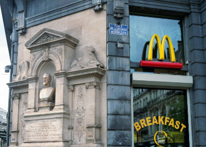 L’histoire et la signification du logo de McDonald's