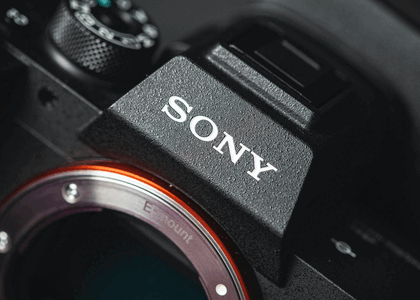 L’origine et l’évolution du logo Sony 