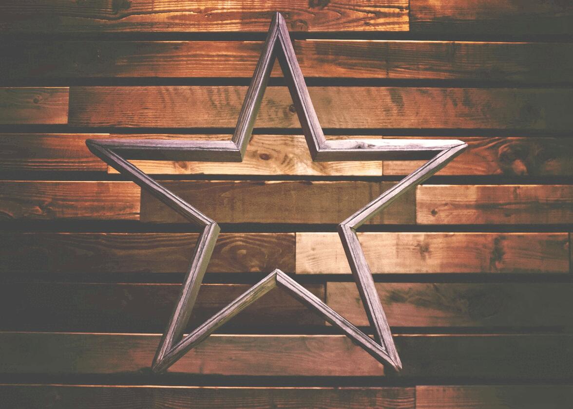 Créer un logo avec une étoile: signification et exemples